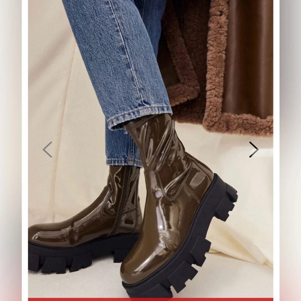 ALDO GRANDSOLE patent lug sole Platform ankle boots size‎ 10 brand new